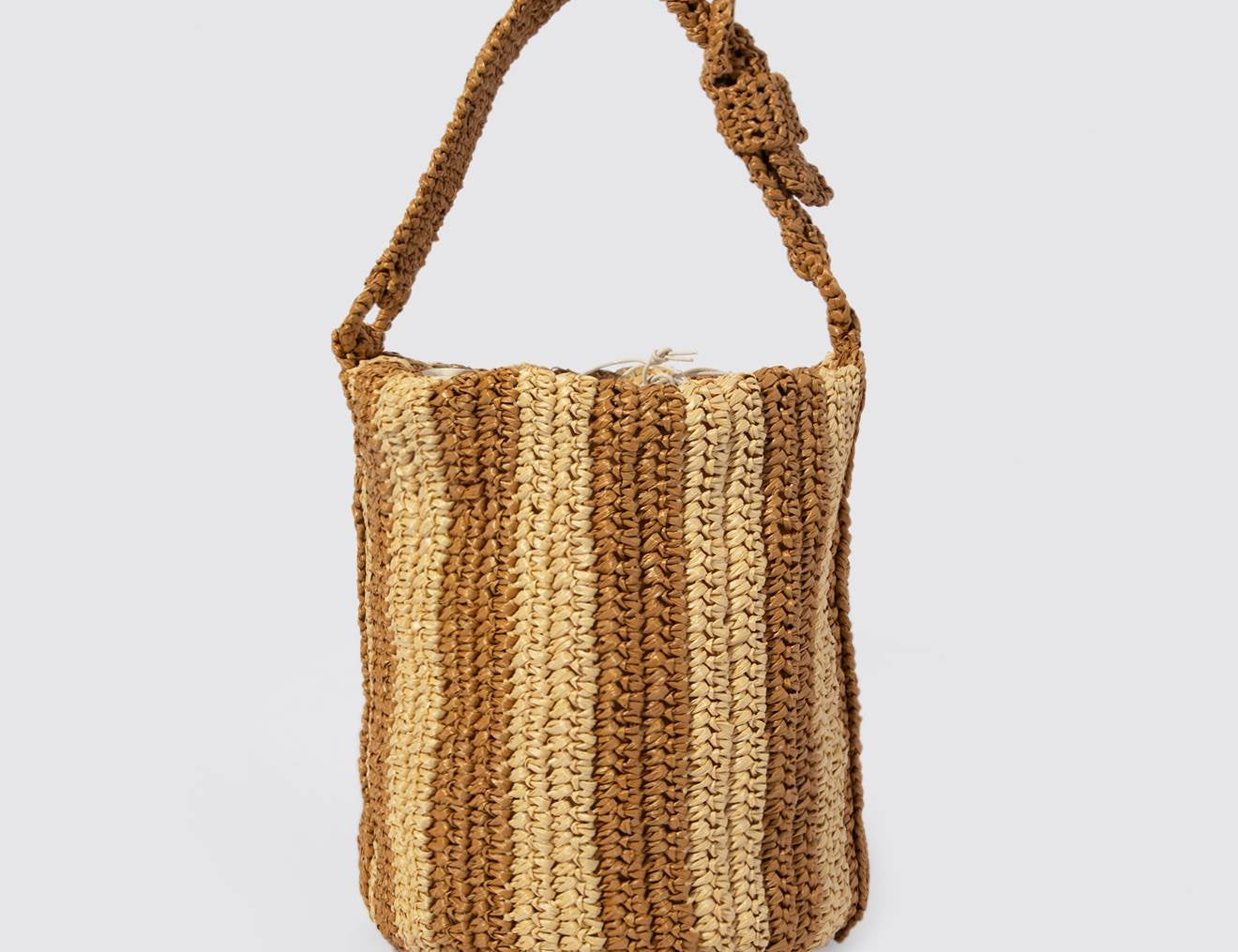 Cheyenne Bucket