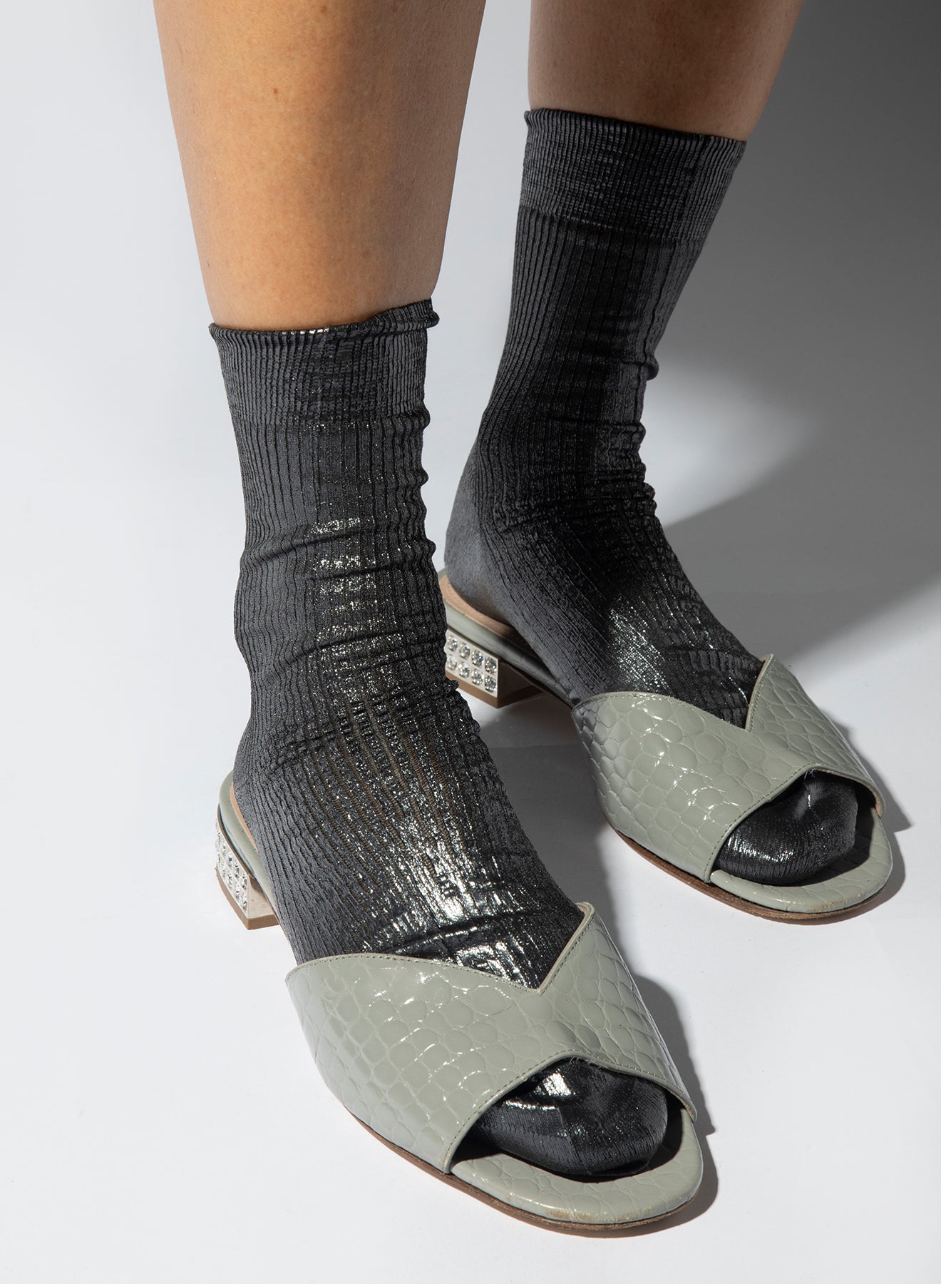 One Ribbed Laminated – Silk Metallic Socks | Maria La Rosa – MARIA
